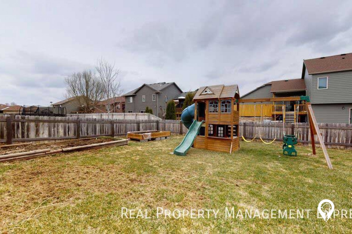 2900 S Statice Ave House