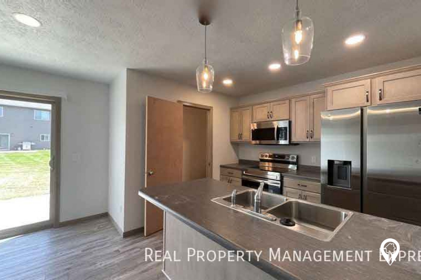2338 S Ronsiek Ave Townhome