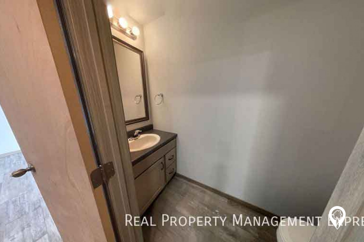 2338 S Ronsiek Ave Townhome