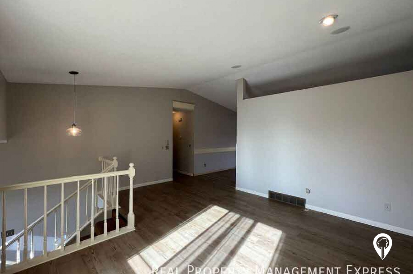 6104 W 53rd St House