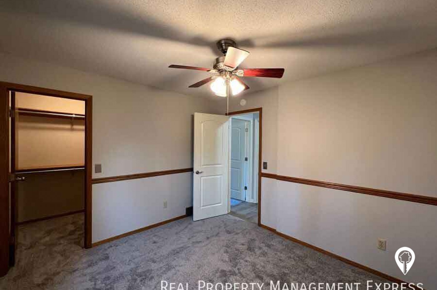 6104 W 53rd St House