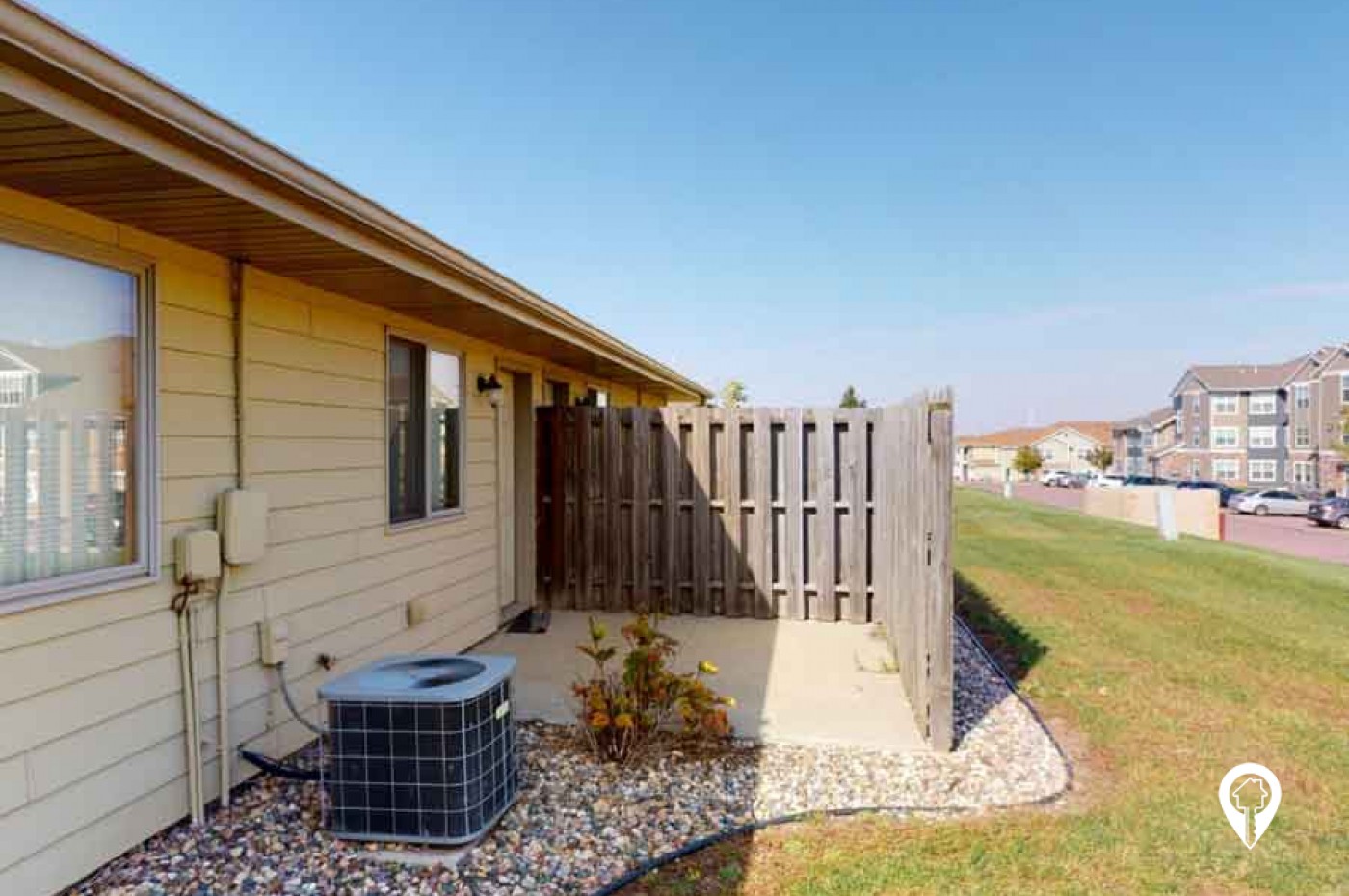 400 N 9th Ave House