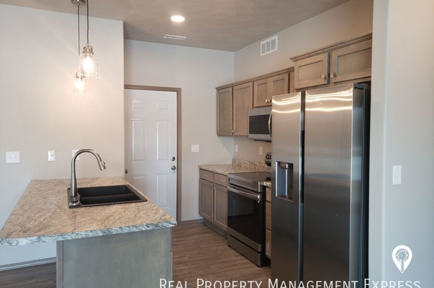 9300 W Ark Pl House