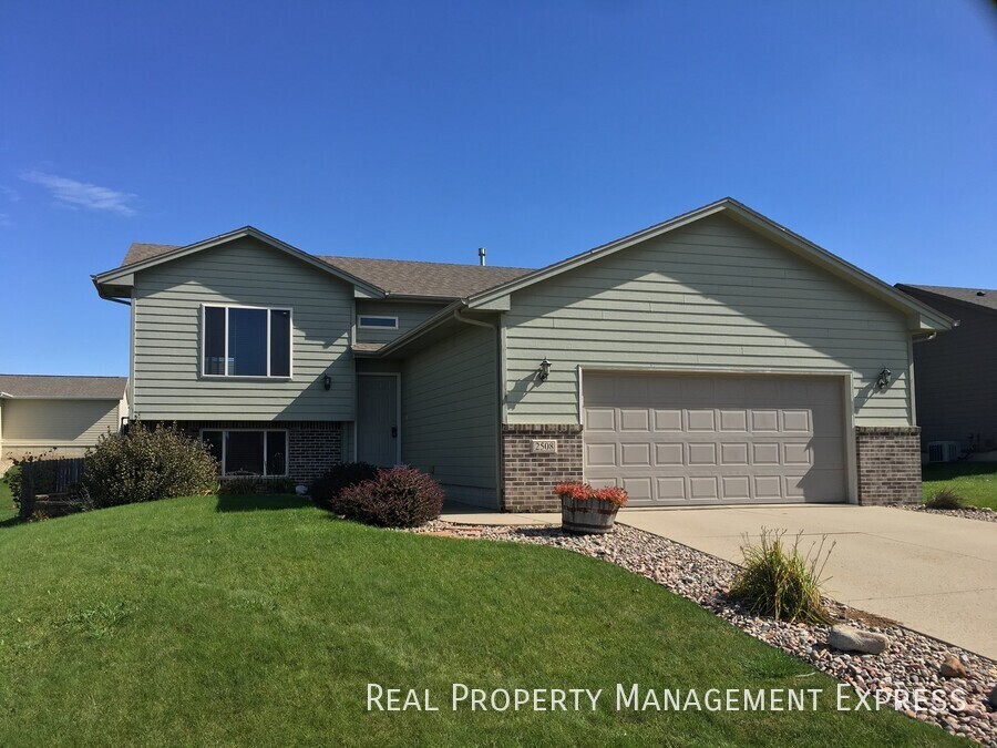 2508 N Aidan Ave House