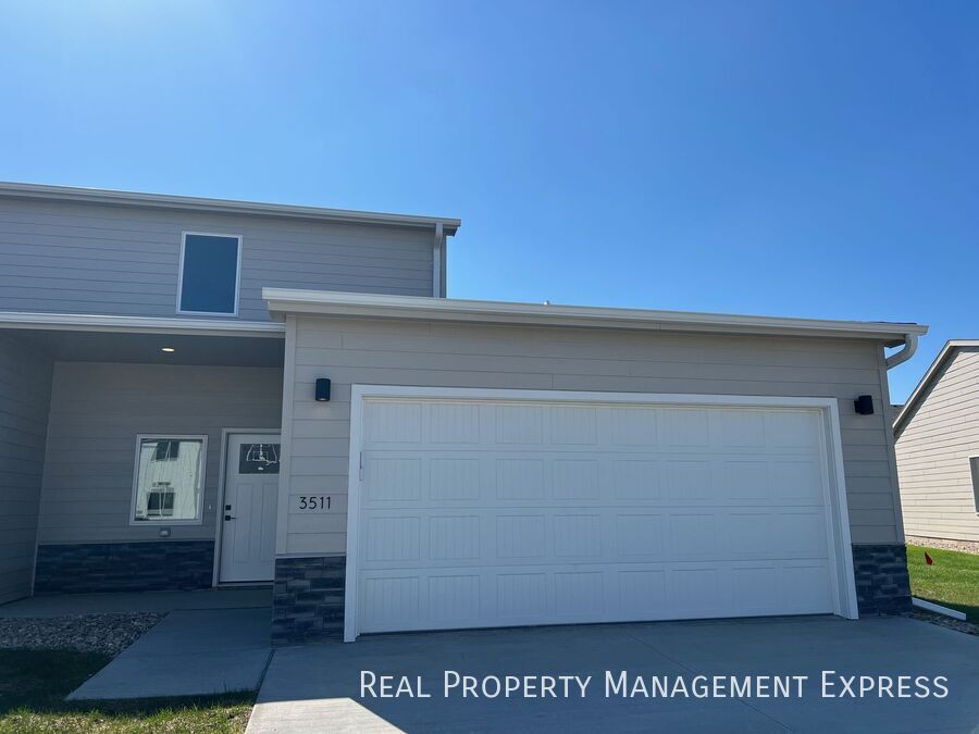 3511 S Broek Dr Townhome