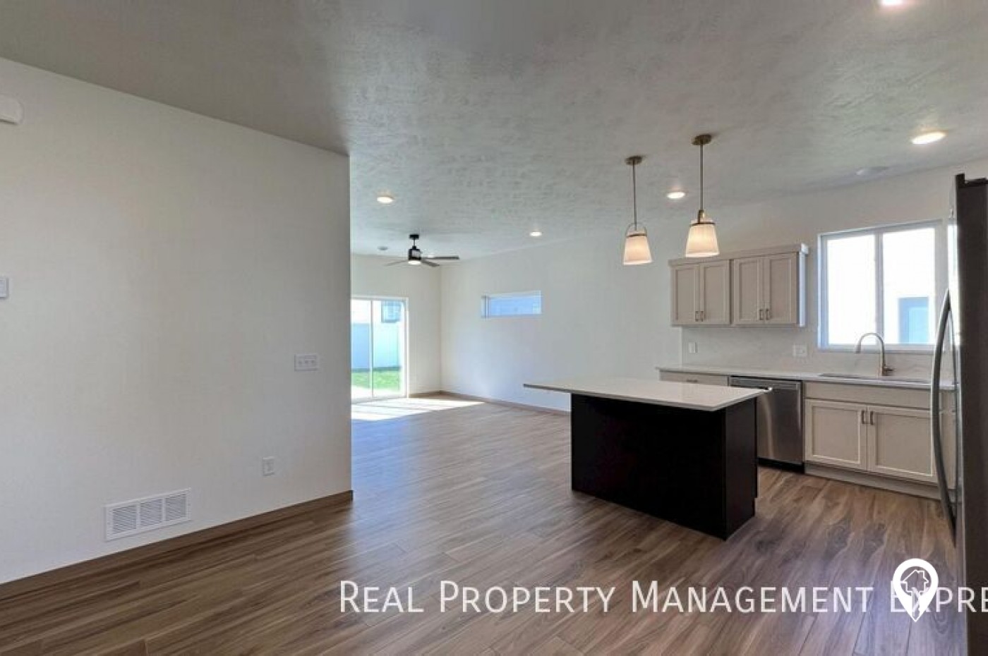 3511 S Broek Dr Townhome