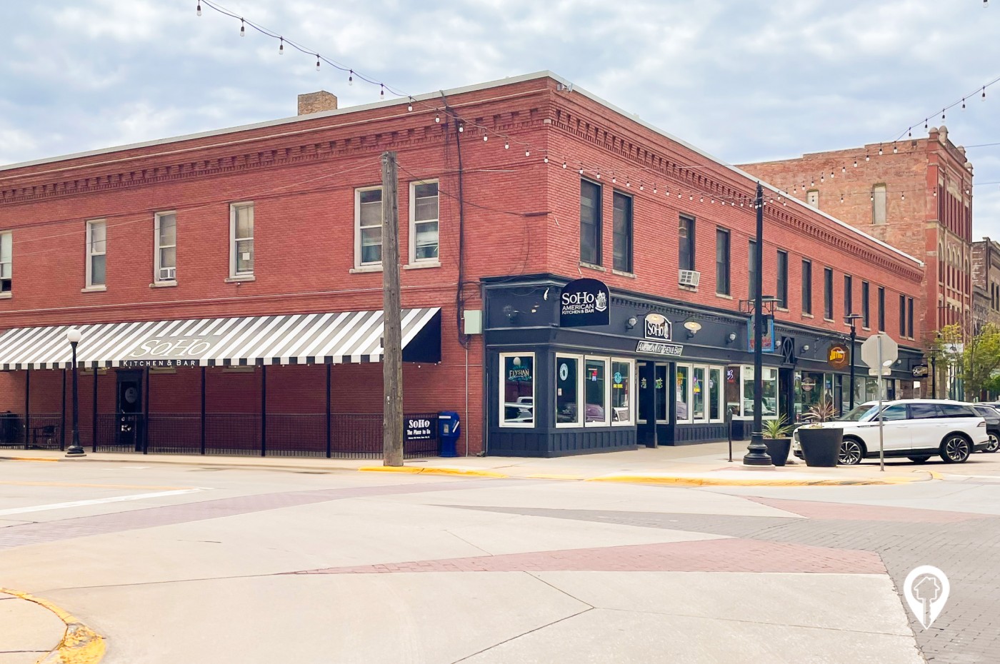 Lee Block Apartments