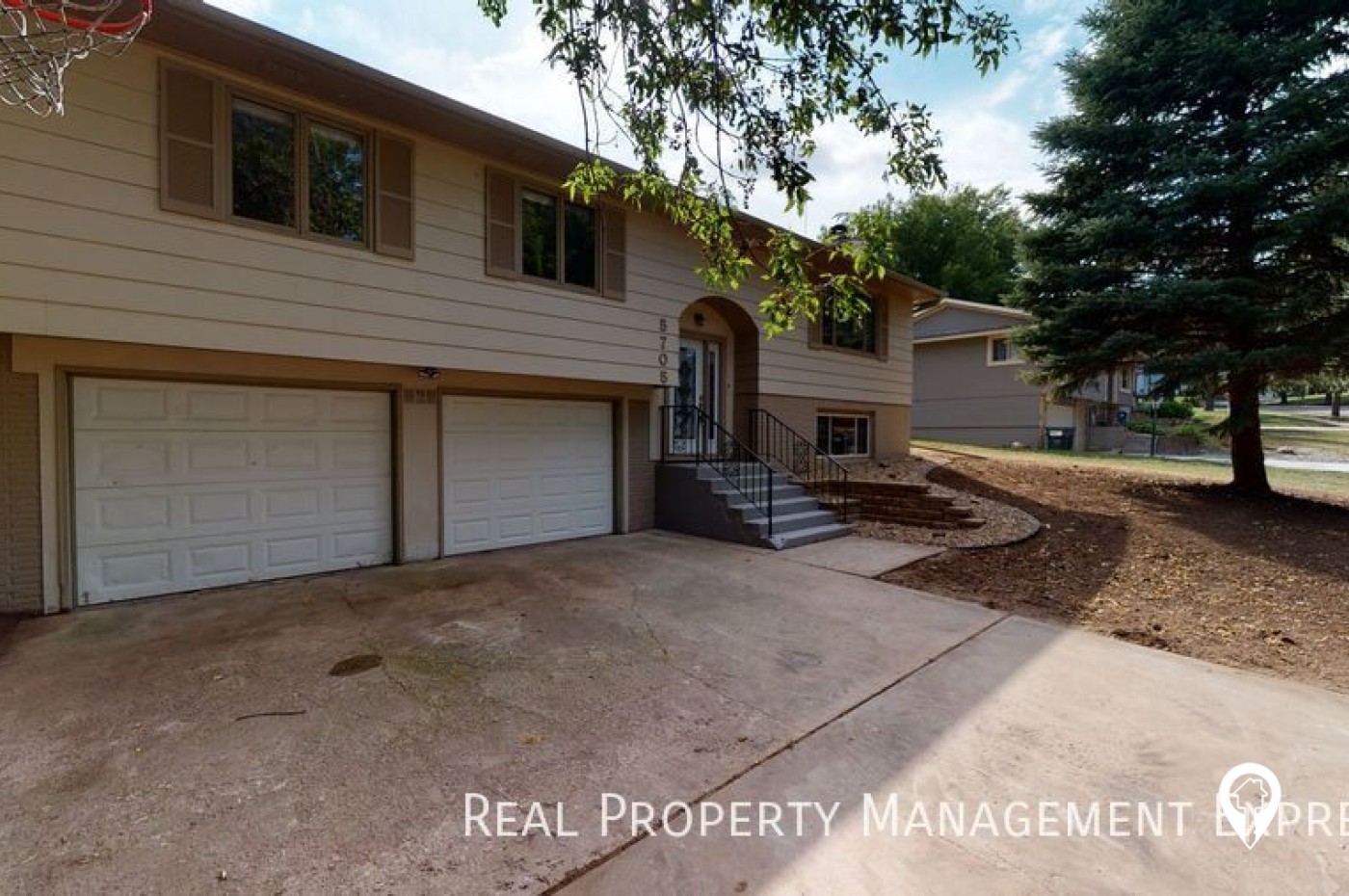 5705 W 28th St House