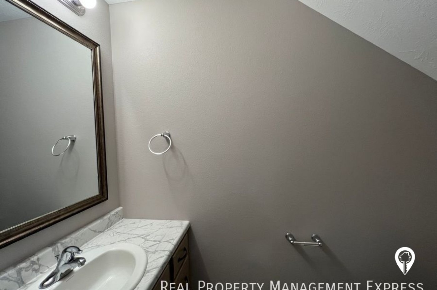 2114 S Ronsiek Ave Townhome