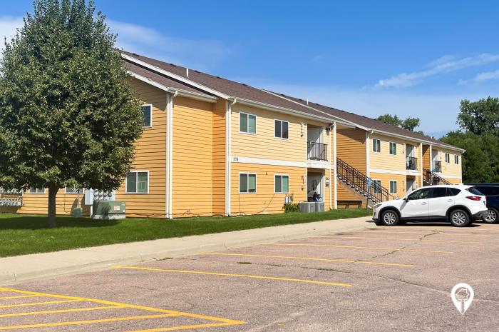 Northlake Apartments