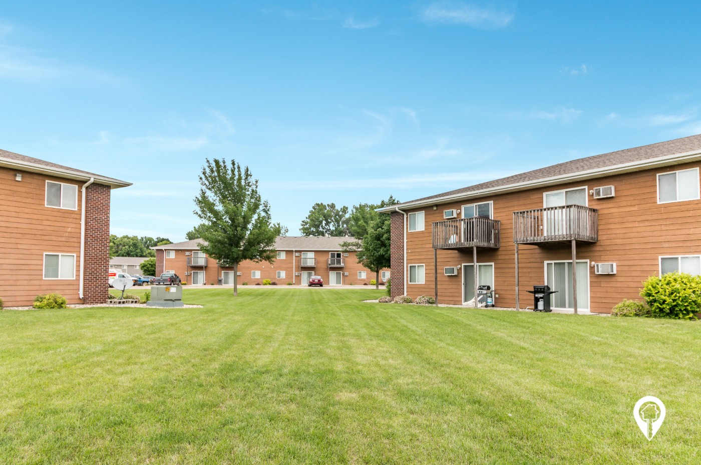 Meadowbrook Apartments And Townhomes