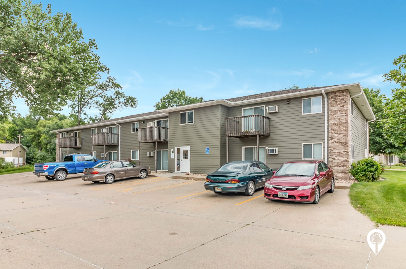 Meadowbrook Apartments And Townhomes