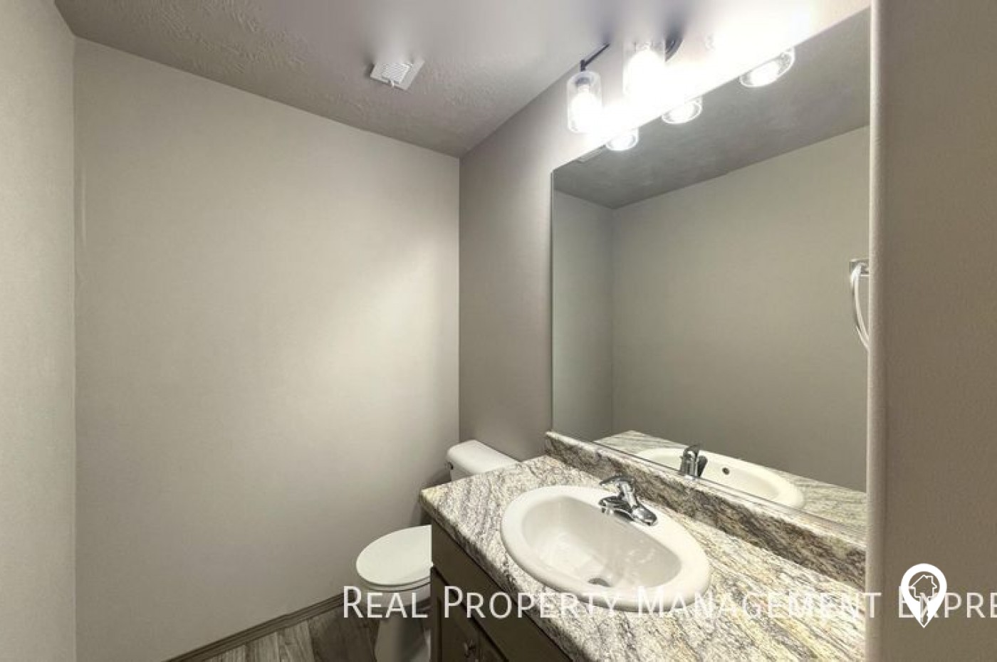 5812 S Whisper Creek Pl Townhome