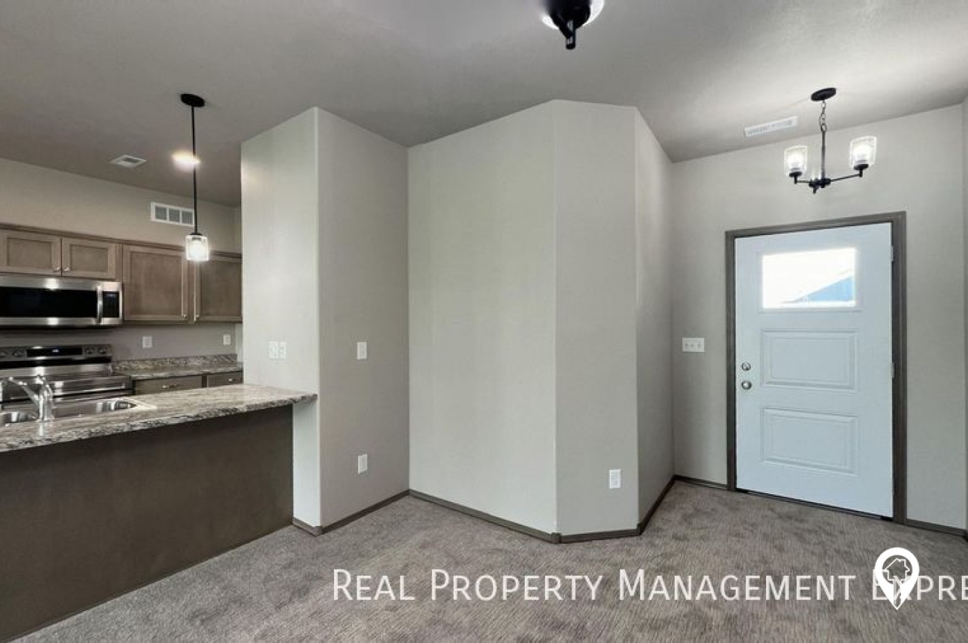 5812 S Whisper Creek Pl Townhome