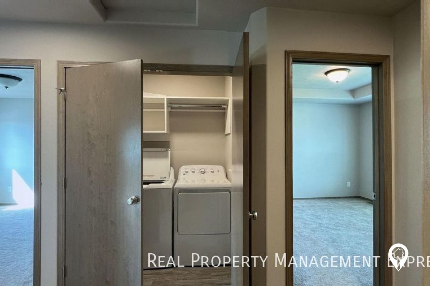 5812 S Whisper Creek Pl Townhome