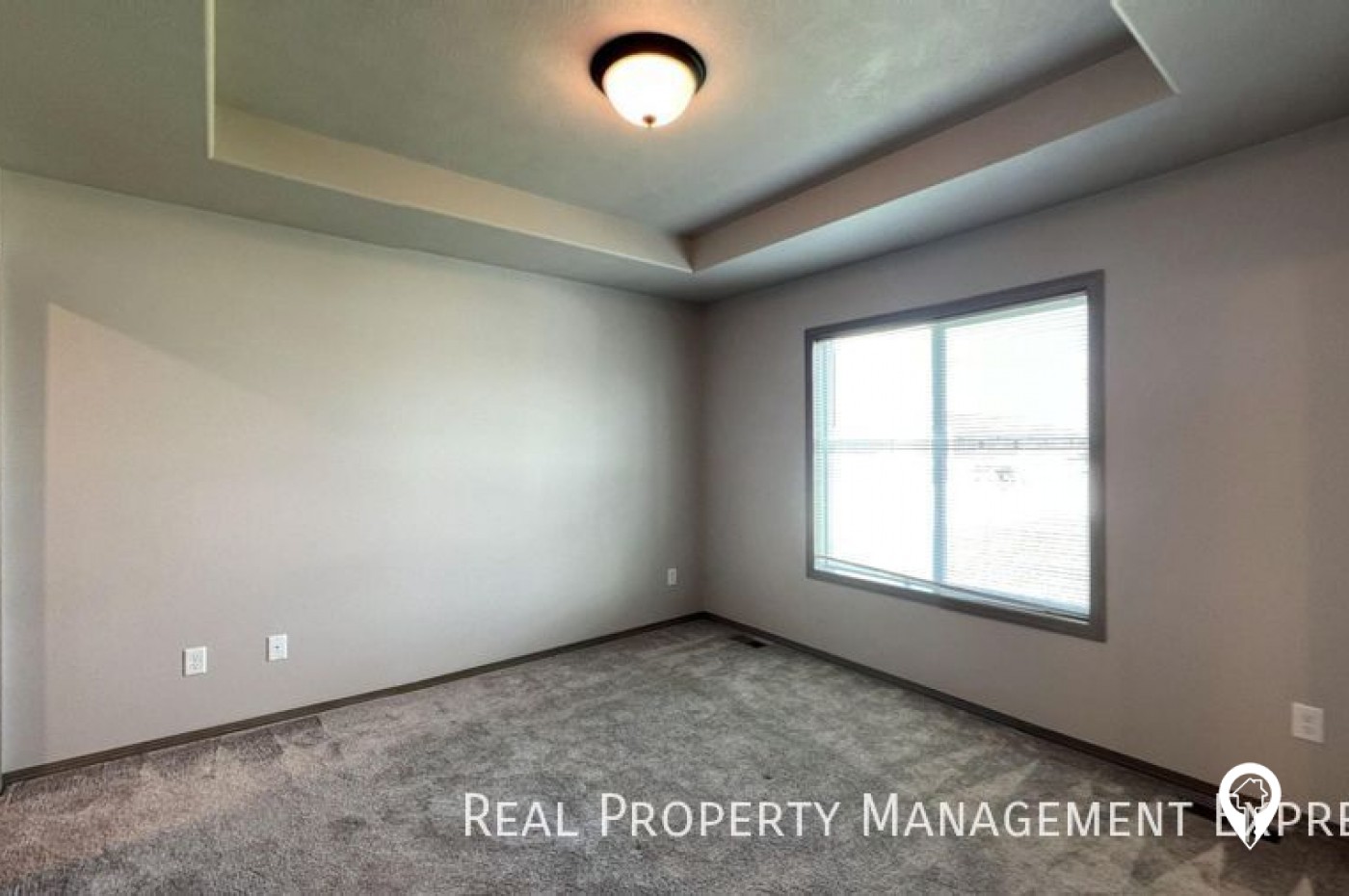 5812 S Whisper Creek Pl Townhome