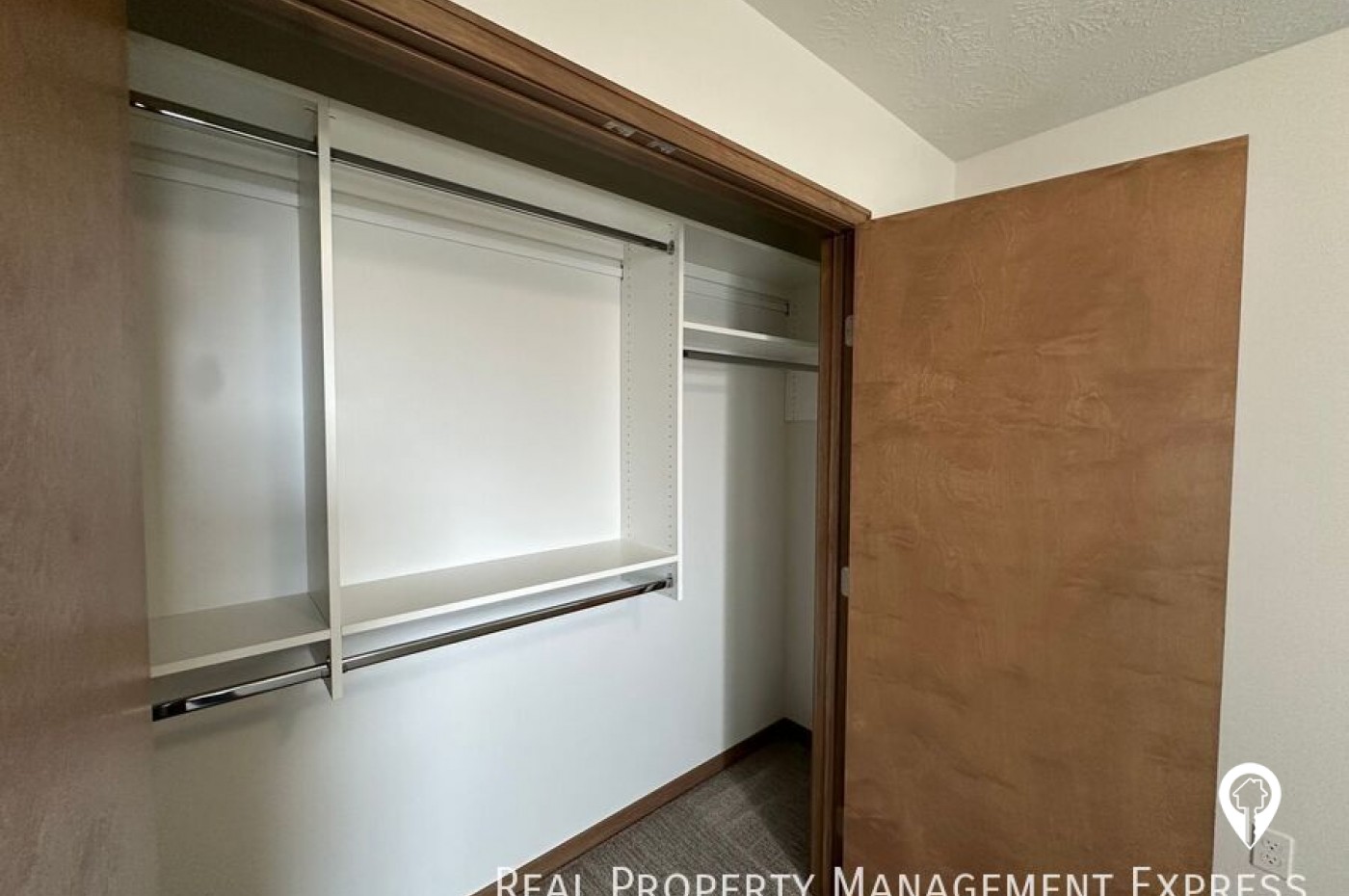 3400 S Heather Ave Townhome