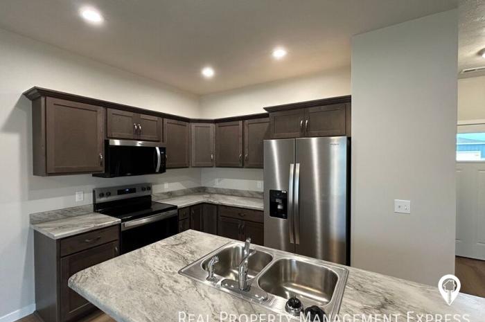 9652 W Tunis Dr Townhome