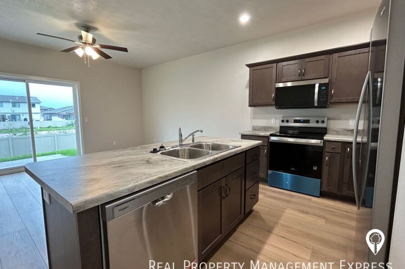 9652 W Tunis Dr Townhome