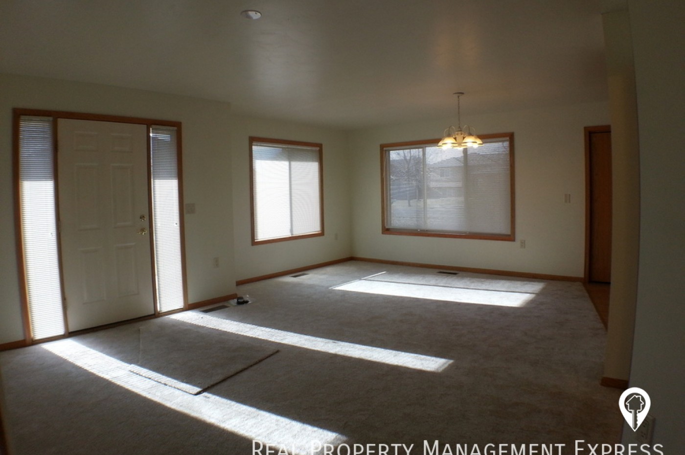 5202 S Baneberry Ave Twin Home
