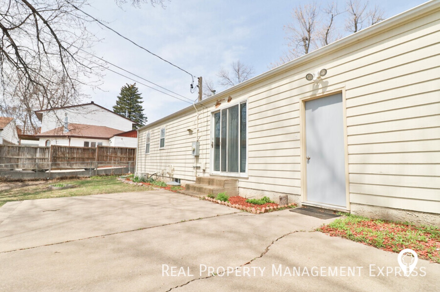 3005 E 22nd St House
