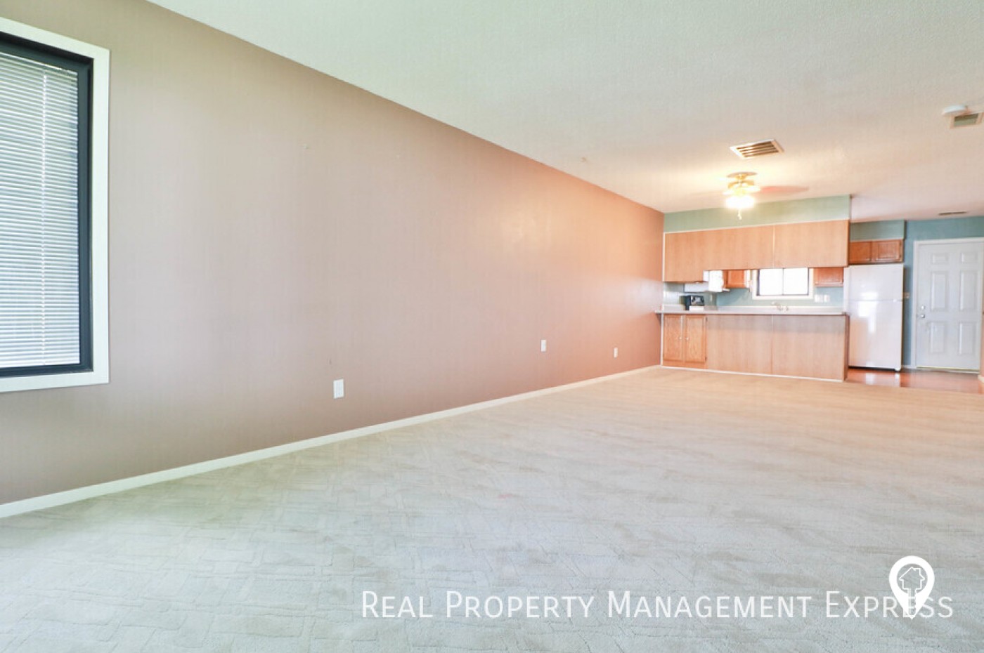 1012 S Newport Pl Townhome