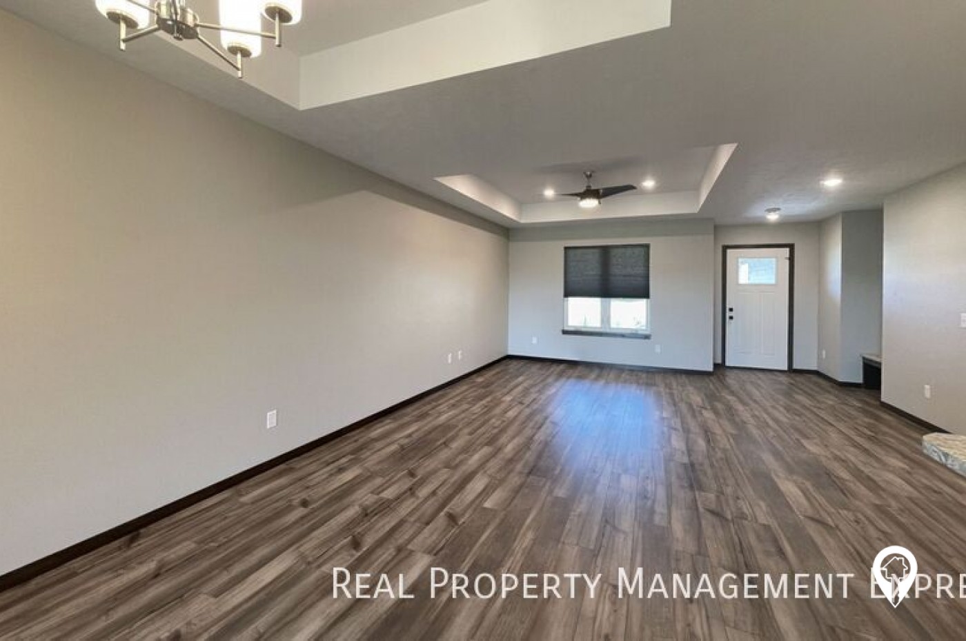 4507 E 53rd St Townhome