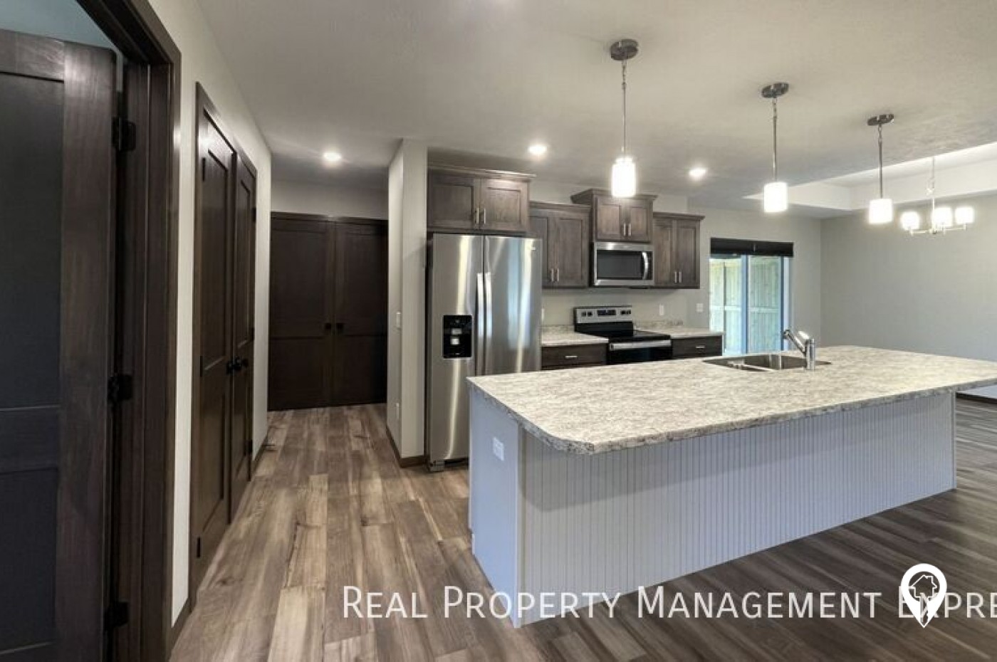 4507 E 53rd St Townhome