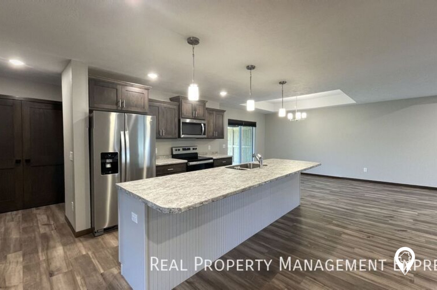4507 E 53rd St Townhome