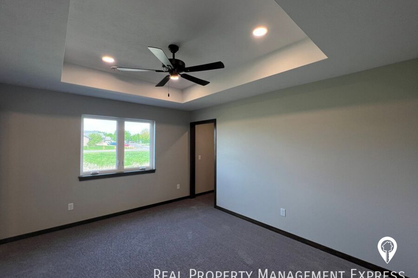 4507 E 53rd St Townhome
