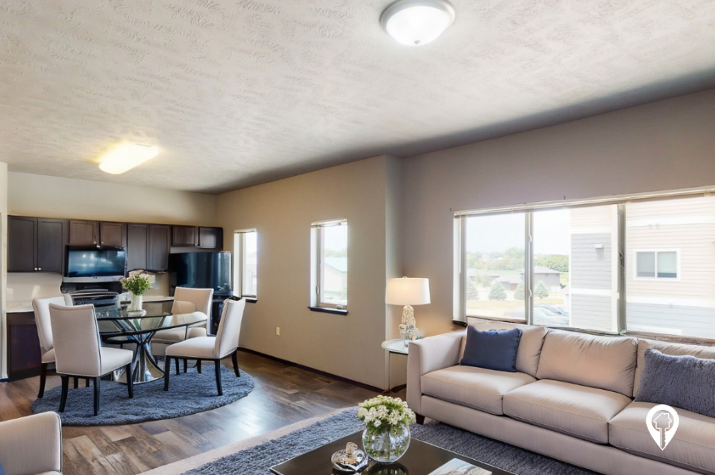 South Pointe Apartments & Townhomes