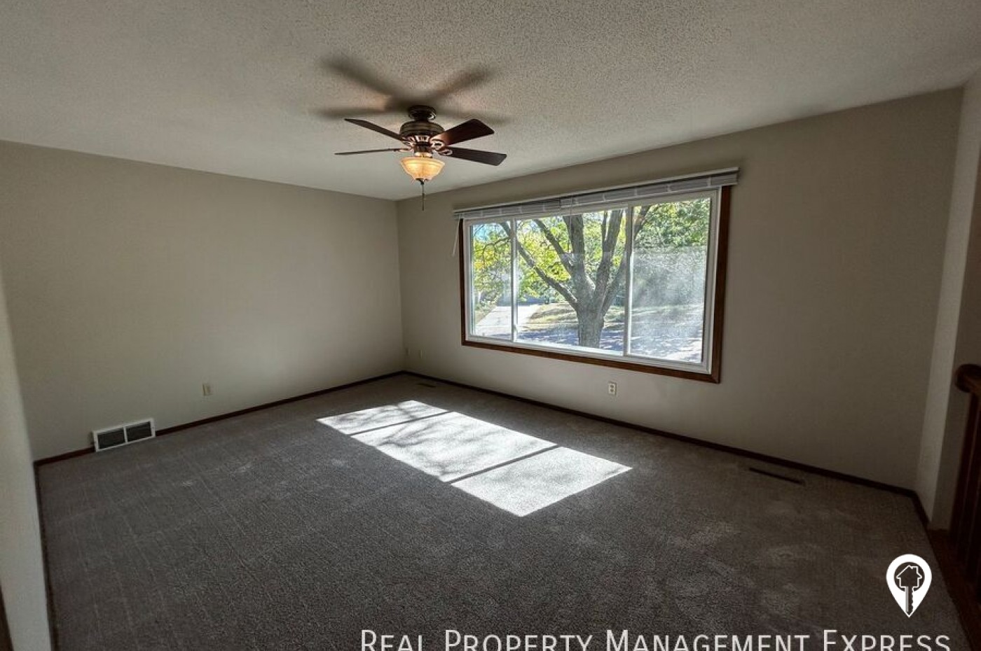 1033 N Lowell Ave House