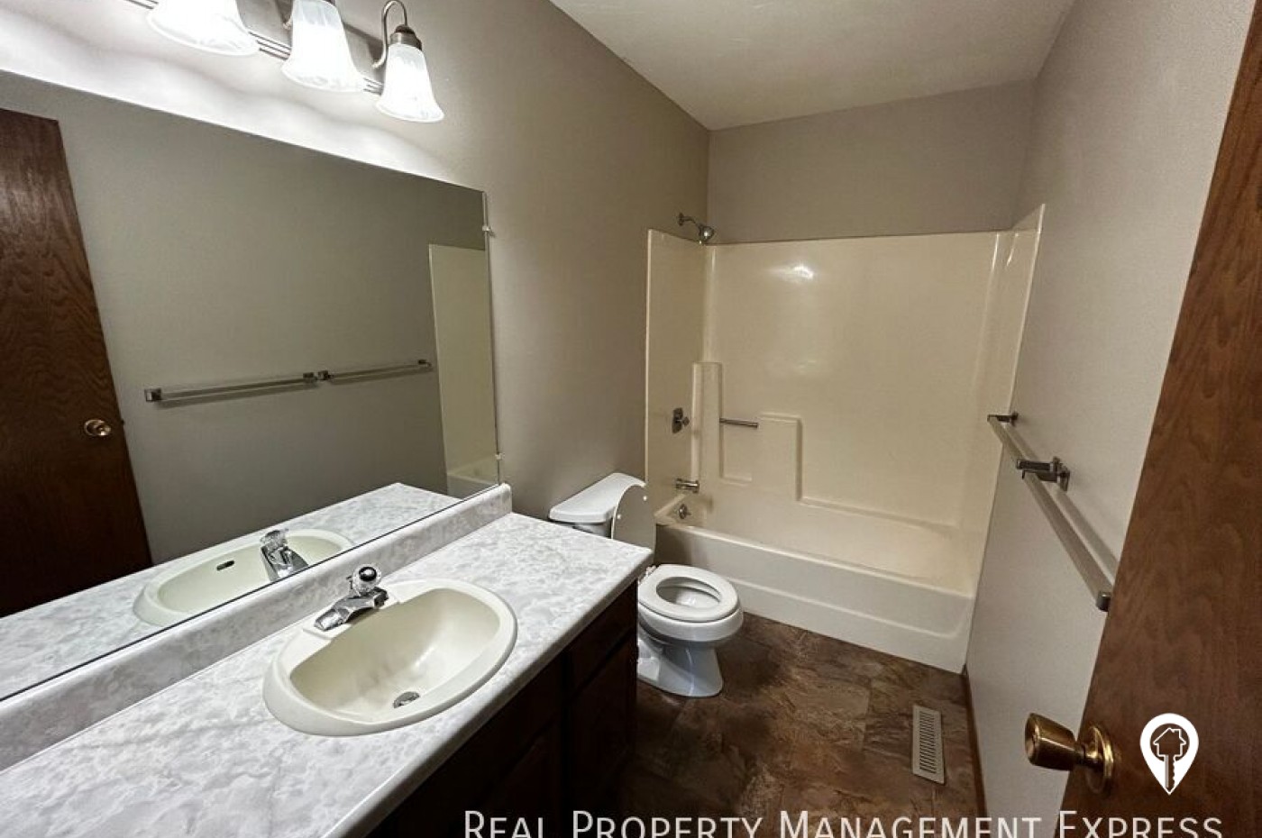 1033 N Lowell Ave House